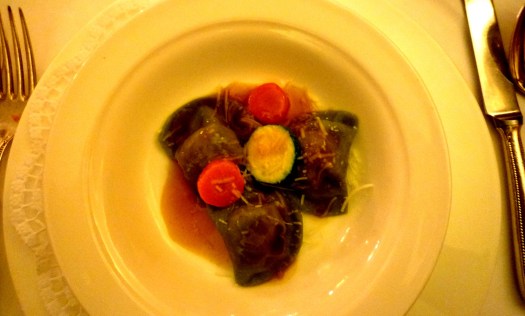 Ravioli von Drautaler Frischkäse mit Honigsauce