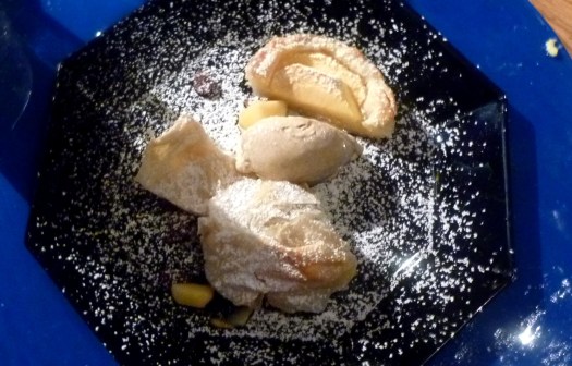 Dessert 2 - Apfelstrudel - Apfeltarte - Zimteis