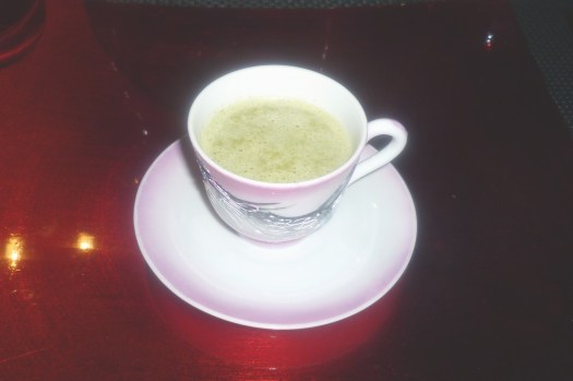 03 Amuse Bouche-Kräutersüppchen