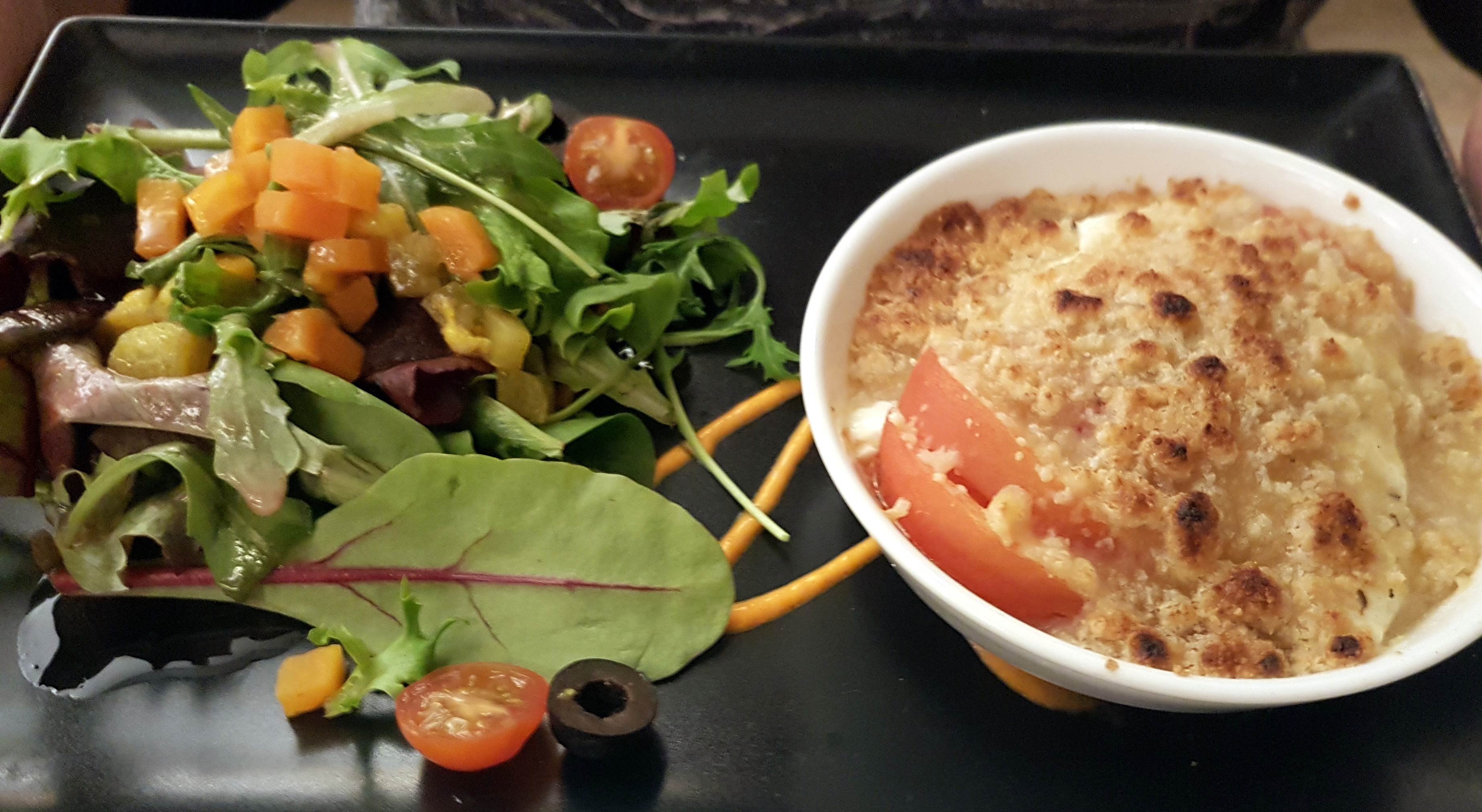 02 Ziegenkäse-Tomate-Salat