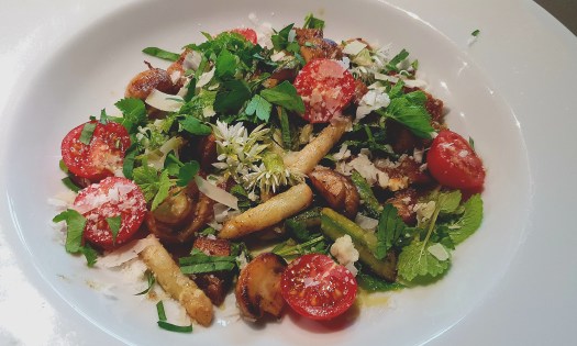 01 Spargel Wildkräutersalat